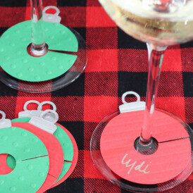 DIY Ornament Wine Charms - so perfect for Christmas and holiday parties!