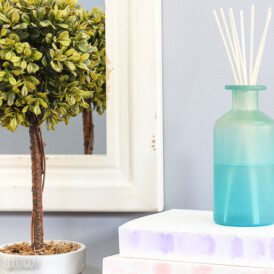 How to make an aromatherapy DIY reed diffuser