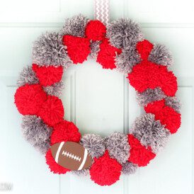 DIY Team Colors Wreath