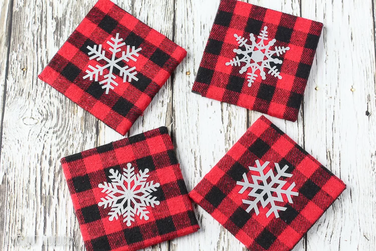 15 Super Cute Homemade Stocking Stuffers- Have you made any Christmas gifts this year? Do you need some ideas for DIY stocking stuffers? I've collected some really cute ideas for you! | #stockingStuffers #diyChristmasGifts #homemadeChristmasGifts #diyStockingStuffers #ACultivatedNest